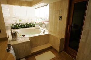 J&a Classic Hotel 5*